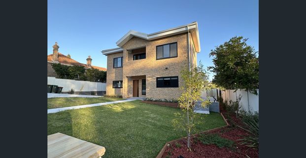 1/33 First Avenue, Eastwood, NSW 2122 - Photo 1