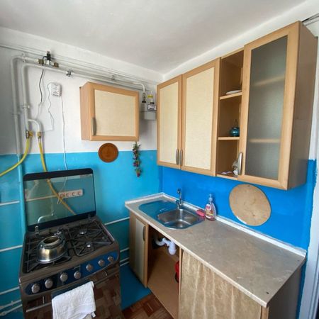 Se inchiriaza garsoniera, Central - Fotografie 3