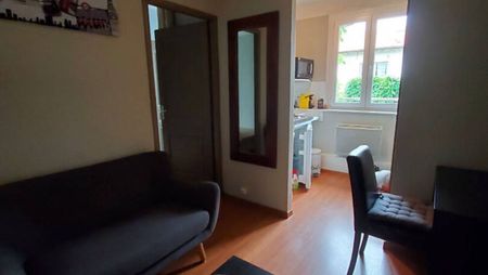 Appartement F2 meublé - Fac de droit / fac de lettre - Photo 2