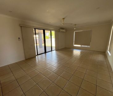 FULLY AIR CONDITIONED - Photo 3