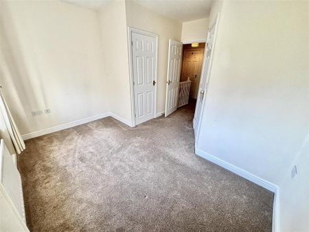 2 bedroom terraced house to rent - Photo 4