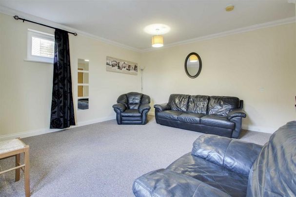 4 bedroom apartment to rent - Photo 1