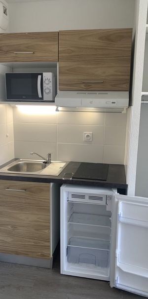 Location Appartement 1 pièce 18m² MONTPELLIER 34000 - Photo 1