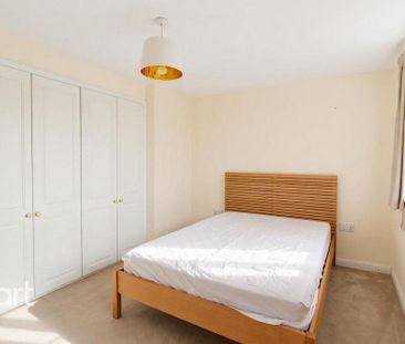 4 bedroom townhouse to rent - Photo 5