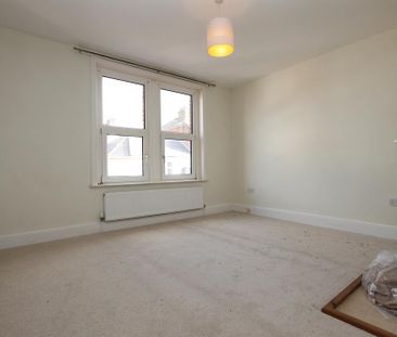 3 bedroom detached house to rent - Photo 2