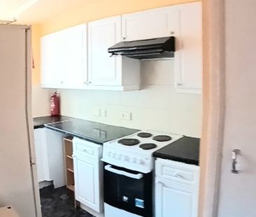 2 Bed Flat, St. Andrew's Road, E13 - Photo 1