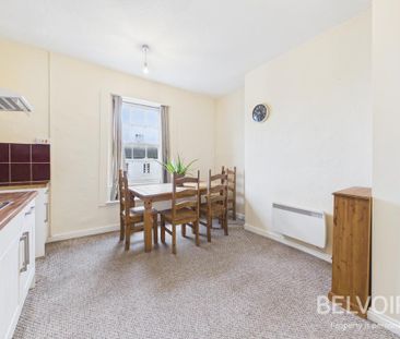 2 bedroom flat to rent - Photo 6