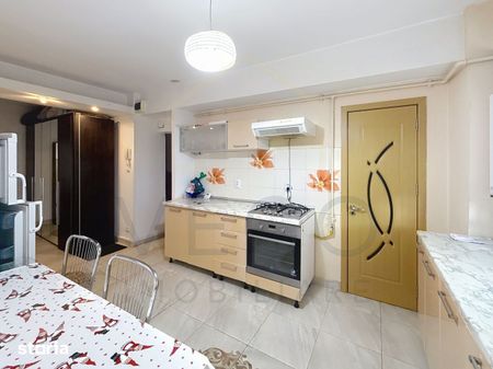 3 camere decomandate, balcon, zona Centrala - Piata Cipariu-Fac.Drept - Photo 3