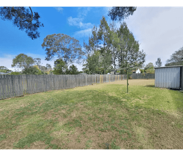 Conveniently Located Three Bedroom Home - Photo 6