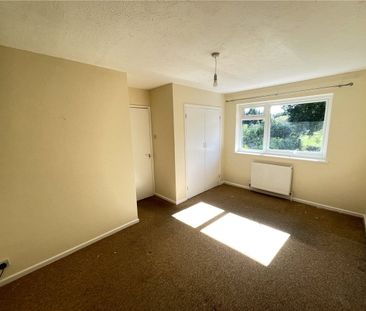 A well-presented 3-bedroom semi-detached house based on the outskir... - Photo 5