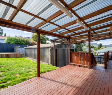 Sweeping Views and Effortless Living - Photo 3