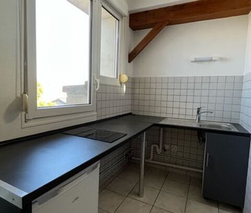 Appartement à louer - REIMS - PROCHE JEAN JAURES - Photo 1