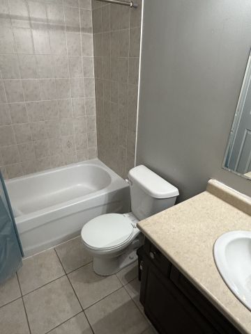 For Lease - 52 Commuter Drive Unit# 1, Brampton, Ontario - Photo 3