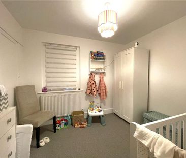 2 bedroom semi-detached house to rent - Photo 3