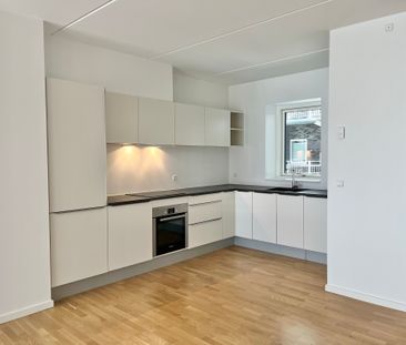 Indbydende 3-værelses lejlighed med stor altan i Aalborg - Foto 6