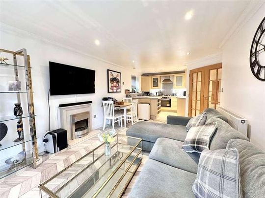 The Pines, Knyveton Road, Bournemouth, Dorset, BH1 - Photo 1