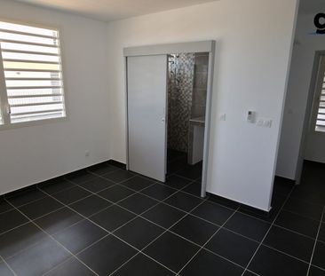 Location Maison 4 pièces 113m² MATOURY 97351 - Photo 2