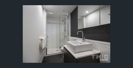 Stunning Studio Apartment - Photo 5