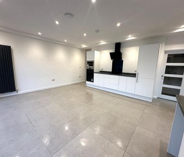 3 bedroom maisonette to rent - Photo 6