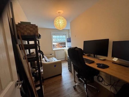 2 bedroom flat to rent - Photo 4