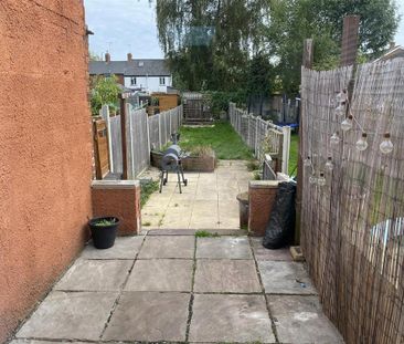 2 bedroom terraced house to rent - Photo 3