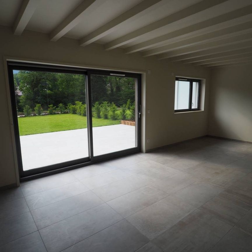 Location Appartement 4 pièces 99m² ST JORIOZ 74410 - Photo 1