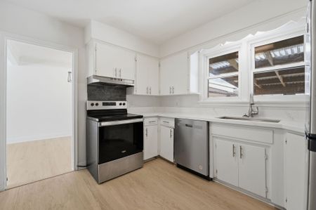 For Lease - 10 Redwood Avenue, St. Catharines, Ontario - Photo 5