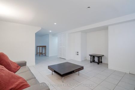 For Lease - 70 Bexhill Avenue Unit# LOWER, Toronto, Ontario - Photo 2