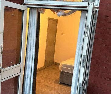 House share to rent - Photo 6