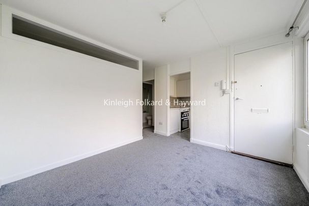 Studio to rent - Photo 1