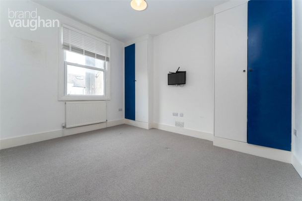 2 bedroom maisonette to rent - Photo 1