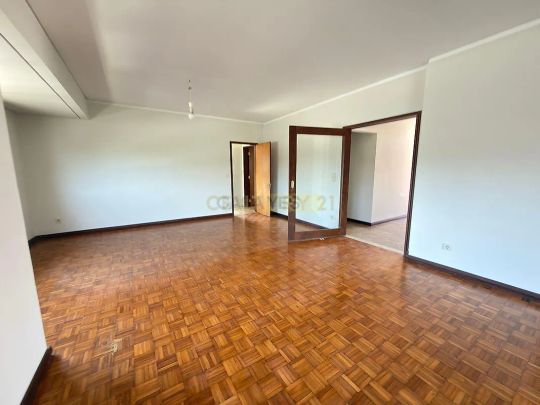 Apartment T3 in Campanhã, Porto - Photo 1