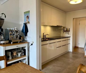 APPARTEMENT DE 3 PIÈCES À LUCERNE, MEUBLÉ, TEMPORAIRE - Photo 2