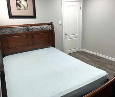 For Lease - 4 Brennan Road Unit# Room 1, Ajax, Ontario - Photo 4