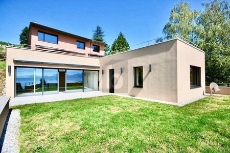 SPLENDIDE, DE HAUT STANDING AVEC MAGNIFIQUE VUE LAC - Photo 3