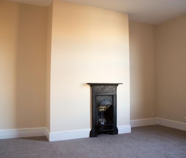 4 Bed Semi-Detached House, Bridge Grove, NG2 - Photo 1