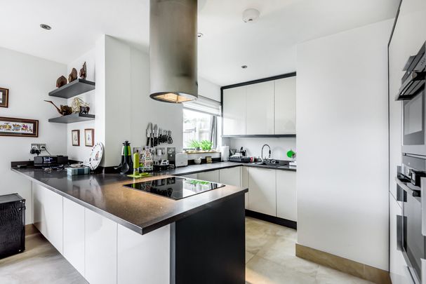 Gosport Street, Lymington, SO41 flat to rent - Photo 1