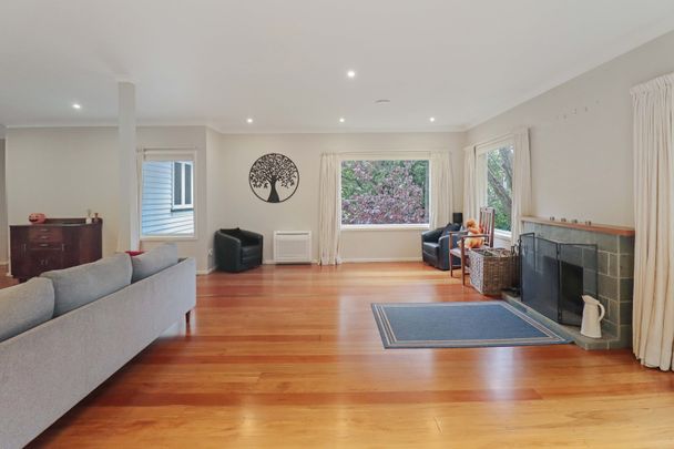 Khandallah Living - Photo 1