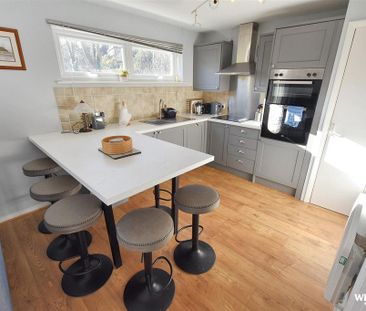 3 bedroom apartment to rent - Photo 6