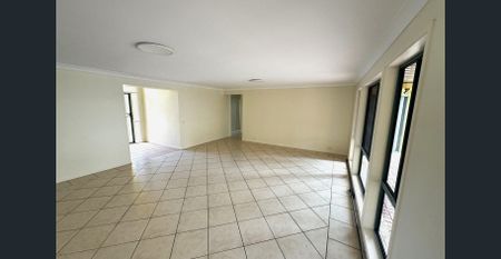 FAMILY HOME IN A QUIET POCKET OF THE GAP - Photo 3