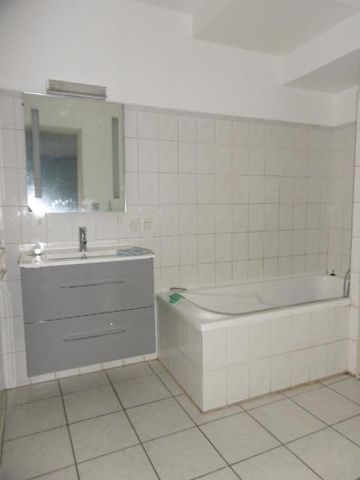 Location Appartement 2 pièces 42m² - Photo 2