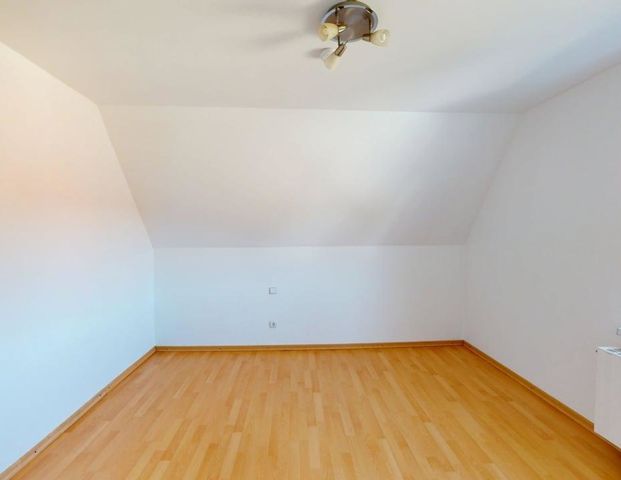 Kompakt. Zentral. Perfekt für Pendler: 1-Zimmer-Wohnung zur Miete in Neumarkt - Photo 1