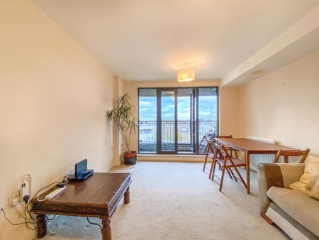 2 bedroom flat to rent - Photo 3