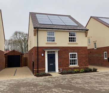 4 bedroom detached house to rent - Photo 1