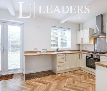 3 bedroom terraced house to rent - Photo 2