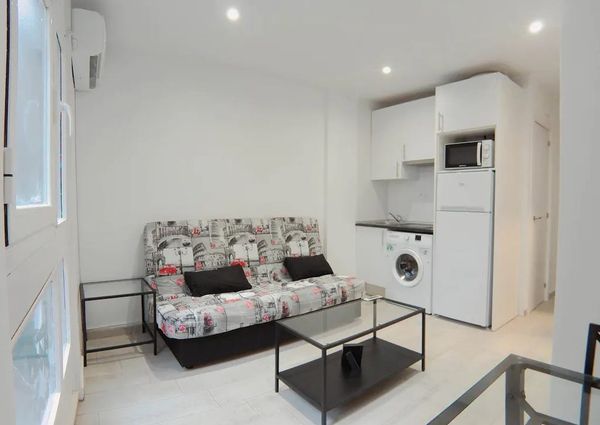 Calle de Berruguete, Madrid, Community of Madrid 28039