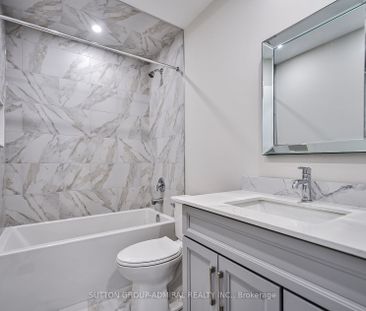 Detached Home For Lease | N8141188 - Photo 6