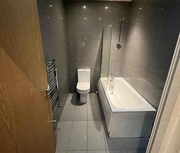 Studio Flat, Church Road, NW4 - Photo 3