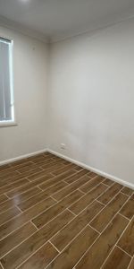 BRIGHT AND SUNNY HOME - Photo 4