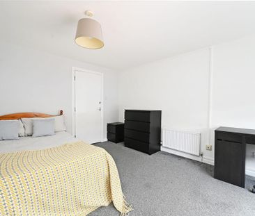 4 bedroom house share to rent - Photo 4